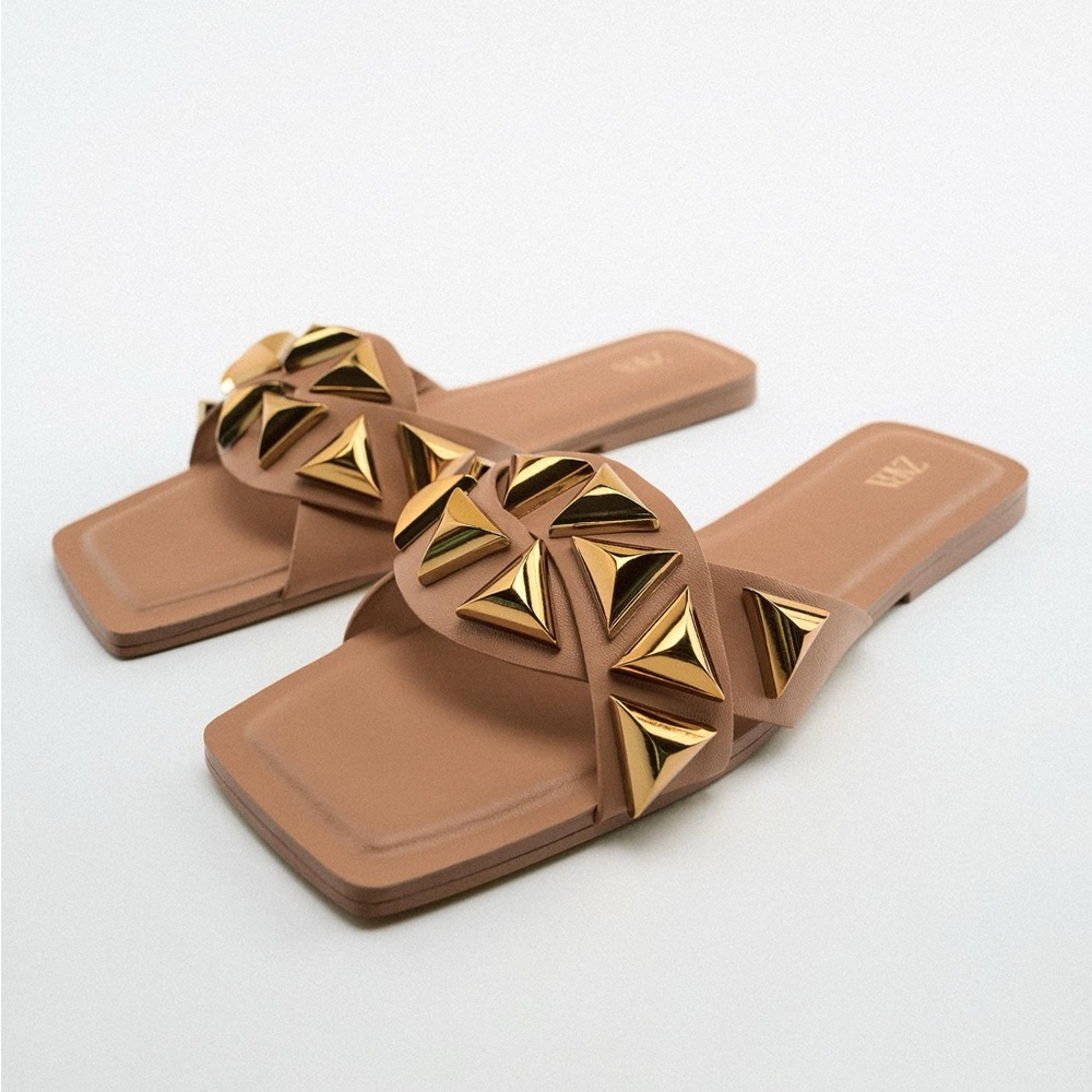 NWT ZARA WOMEN’S GOLD STUDDED FLAT SANDAL SIZE 39